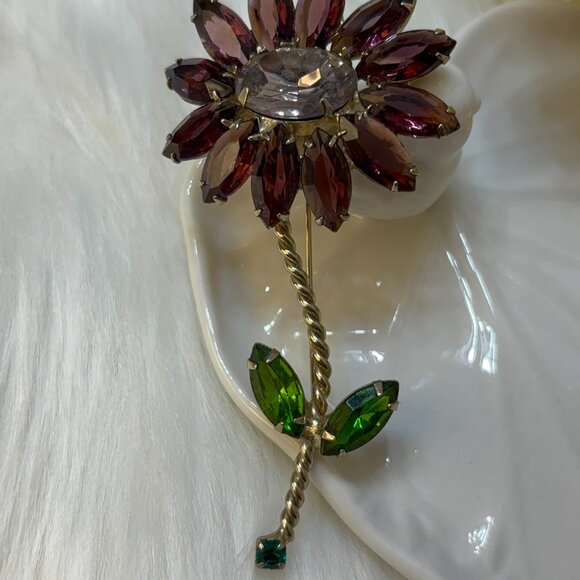 JULIANA D&E STYLE FAUX AMETHYST RHINESTONE FLORAL BROOCH - Picture 6 of 8